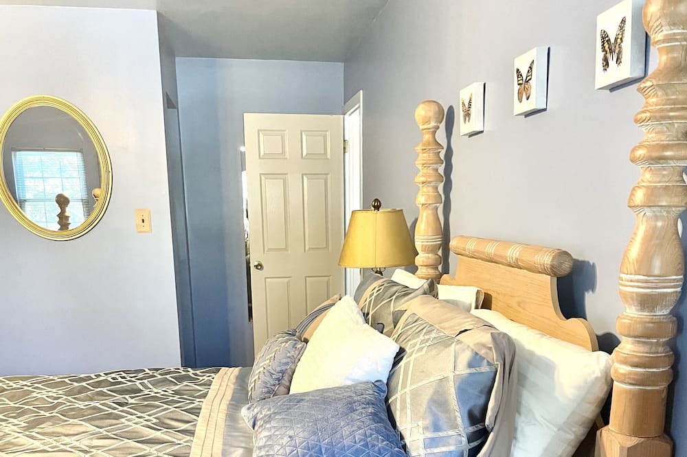 Photo of Bedroom in Grenloch