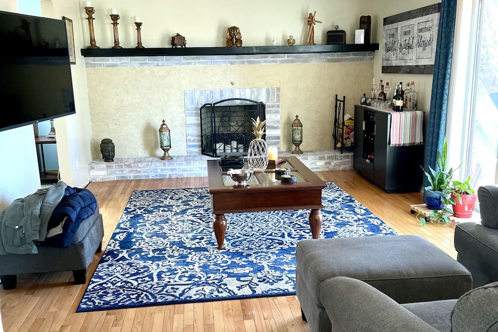 Photo of Livingroom in Grenloch
