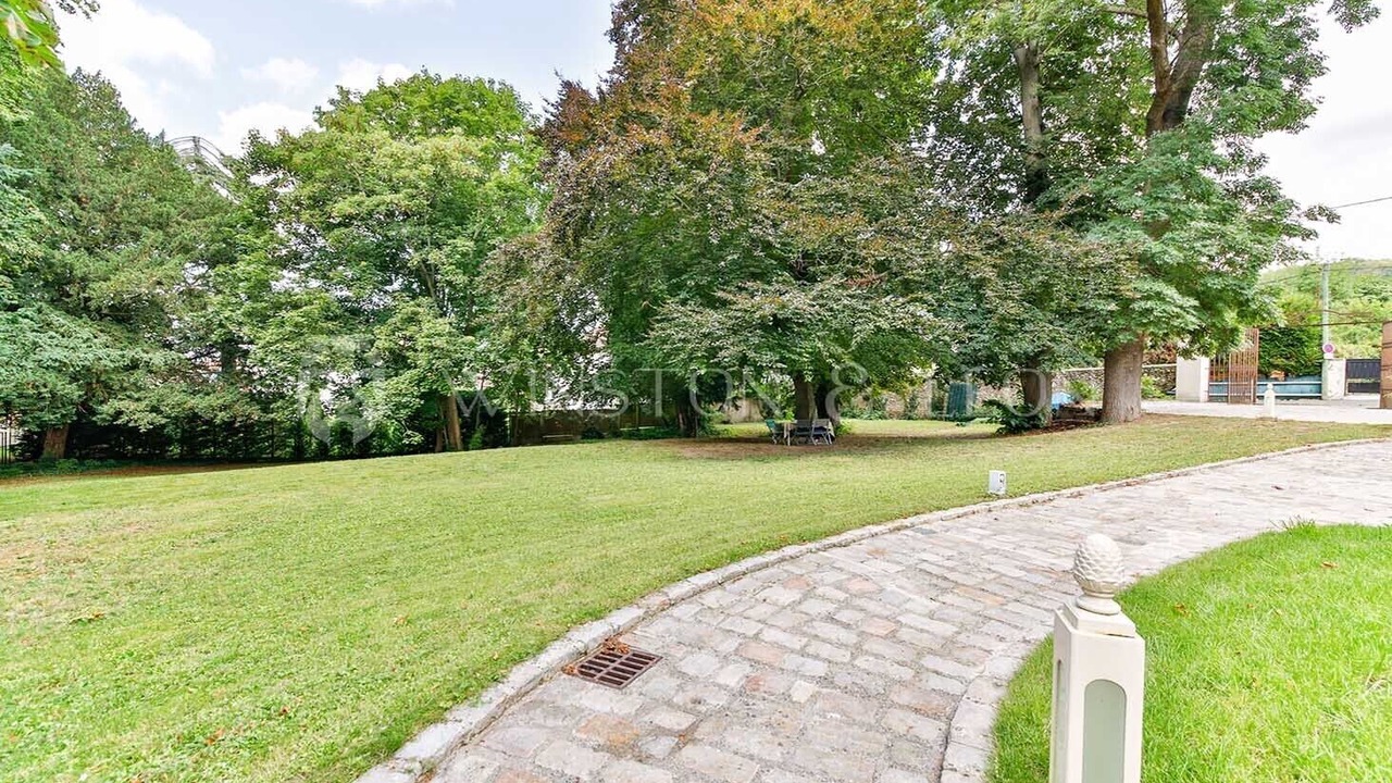 Photo of Outdoor in Saint-Leu-la-Foret