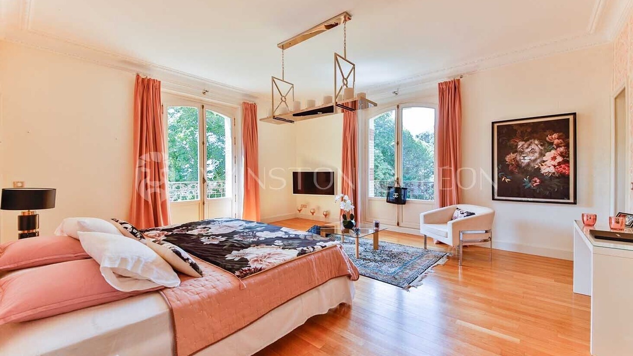 Photo of Others in Saint-Leu-la-Foret