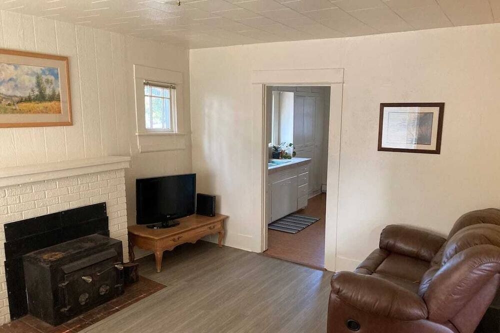Photo of Livingroom in West Eugene