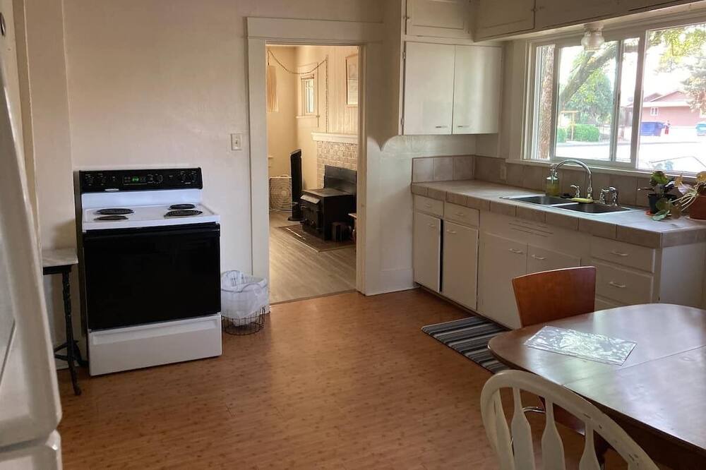 Photo of Kitchen in West Eugene