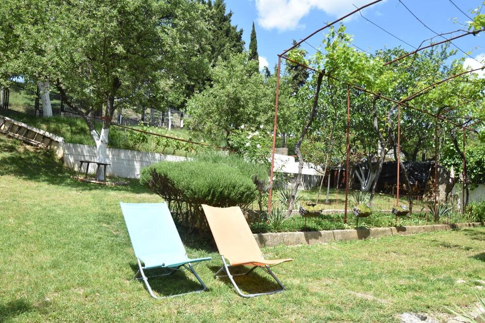 Photo of Outdoor in Cove Parja