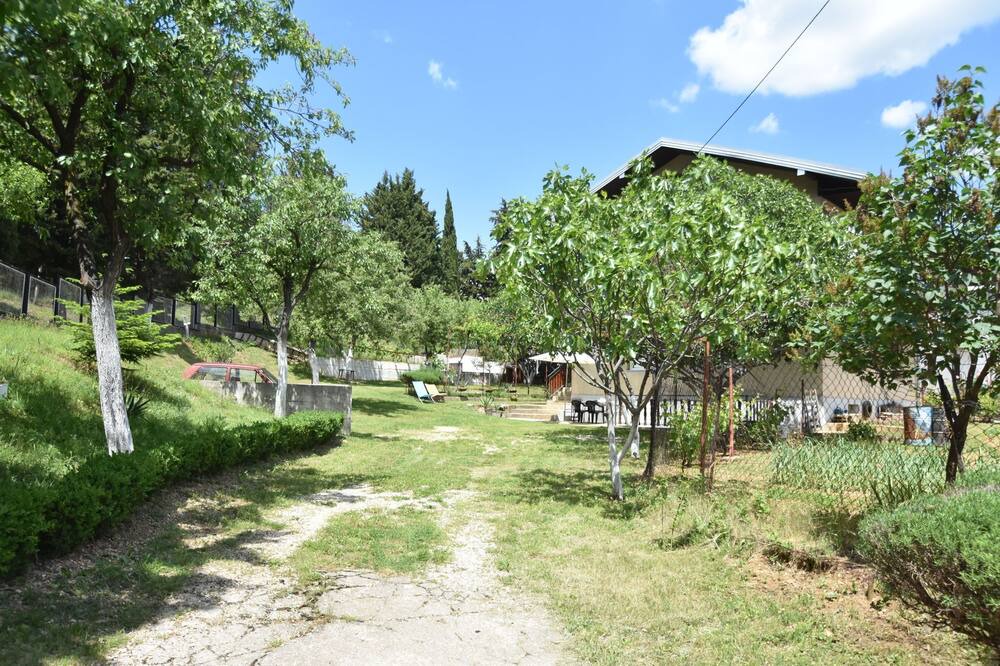 Photo of Outdoor in Cove Parja