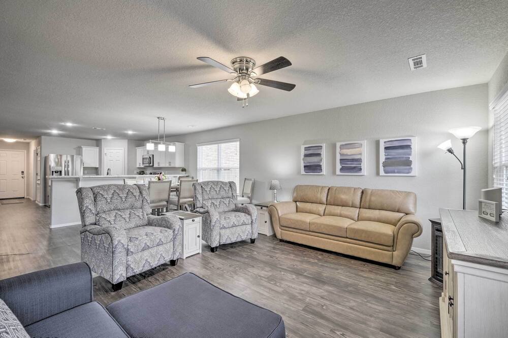 Photo of Bedroom in Springdale