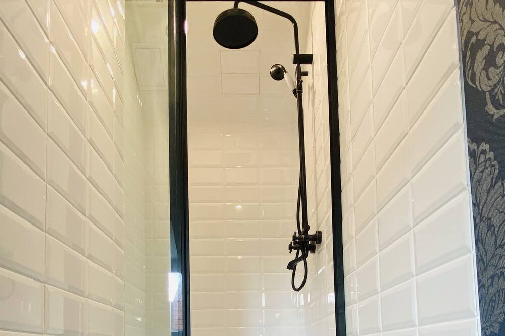 Photo of Bathroom in Saint-Pol-sur-Mer