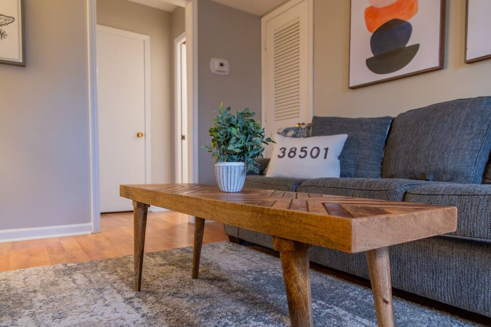 Photo of Livingroom in Cookeville