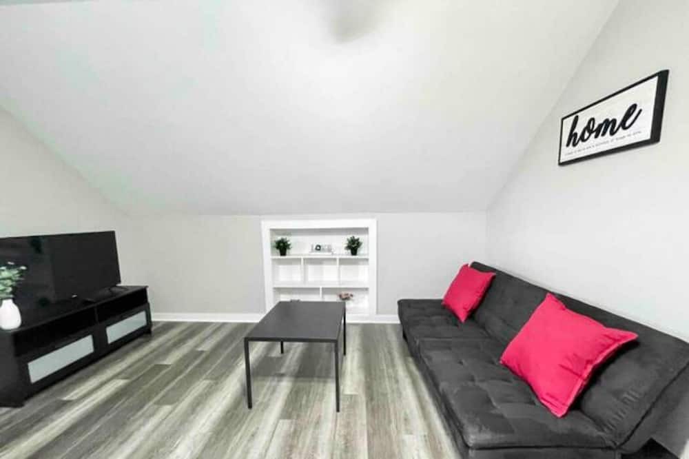 Photo of Livingroom in Franklin