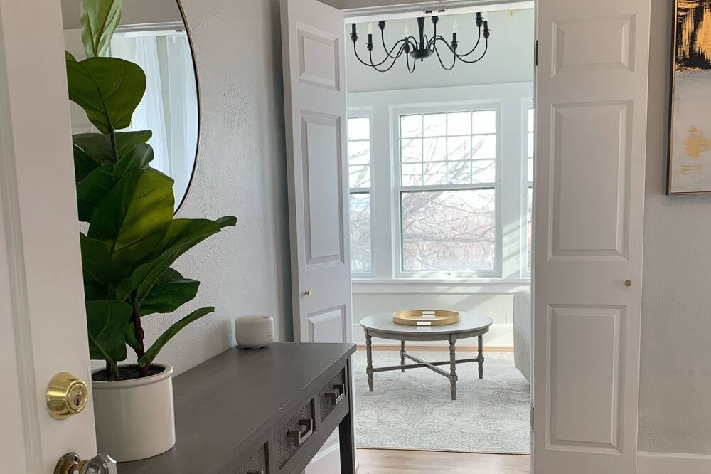 Photo of Bedroom in Midtown