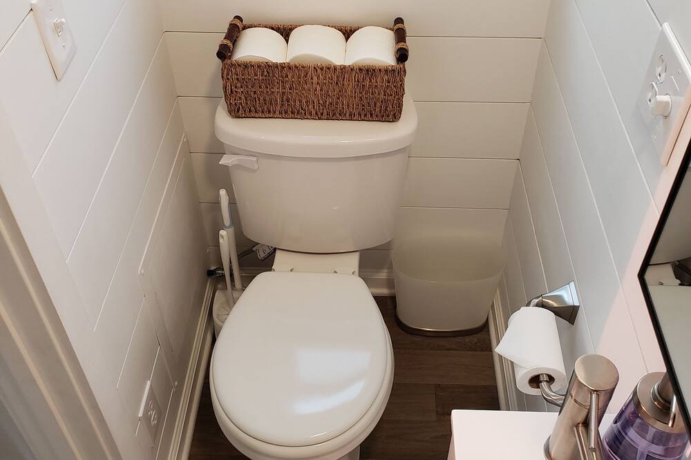 Photo of Bathroom in Woodland