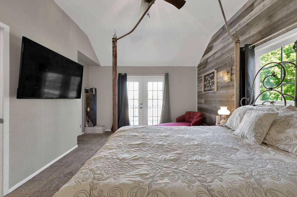 Photo of Bedroom in French Quarter
