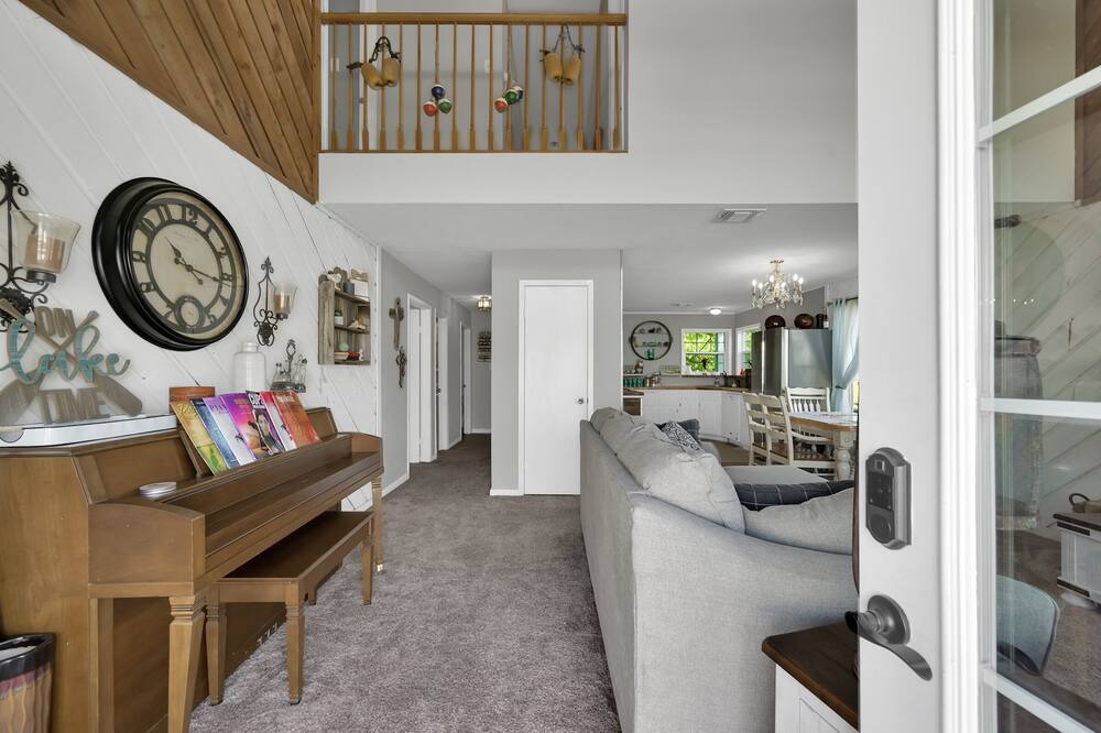 Photo of Livingroom in French Quarter