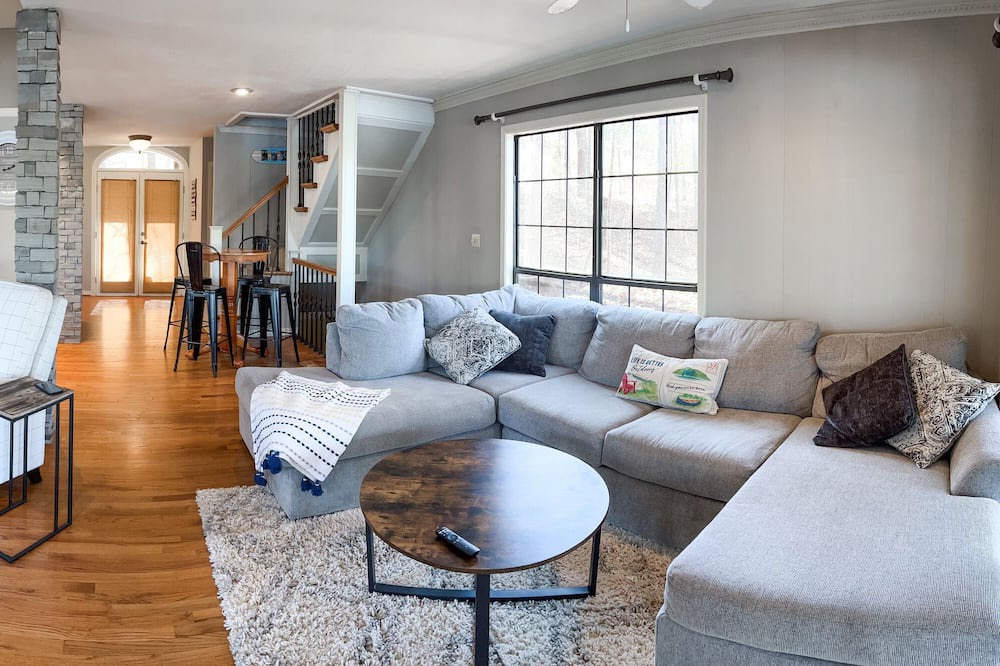 Photo of Livingroom in New Blaine