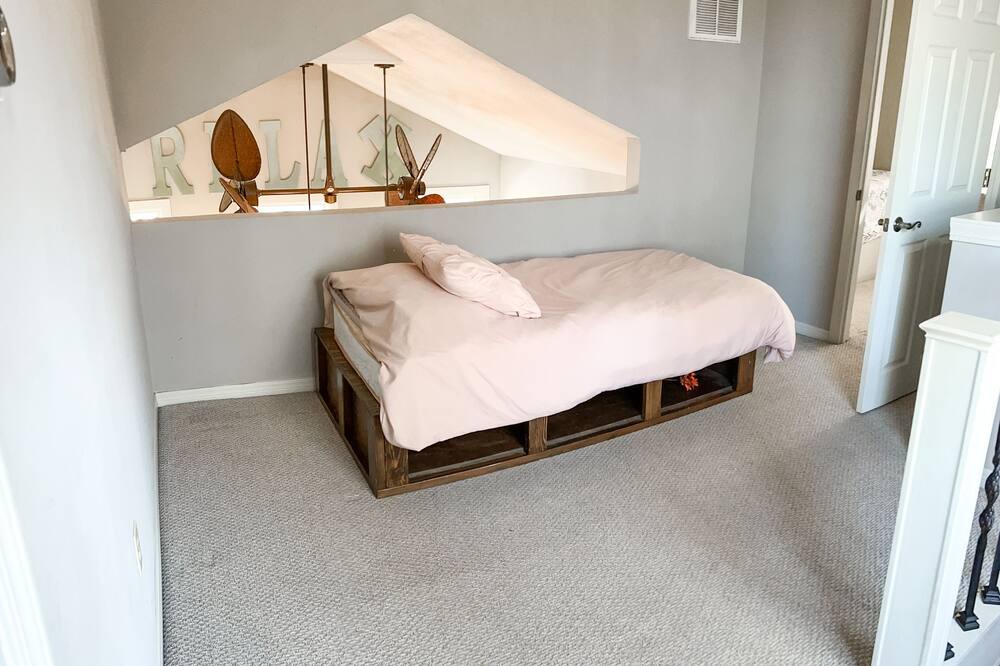 Photo of Bedroom in New Blaine