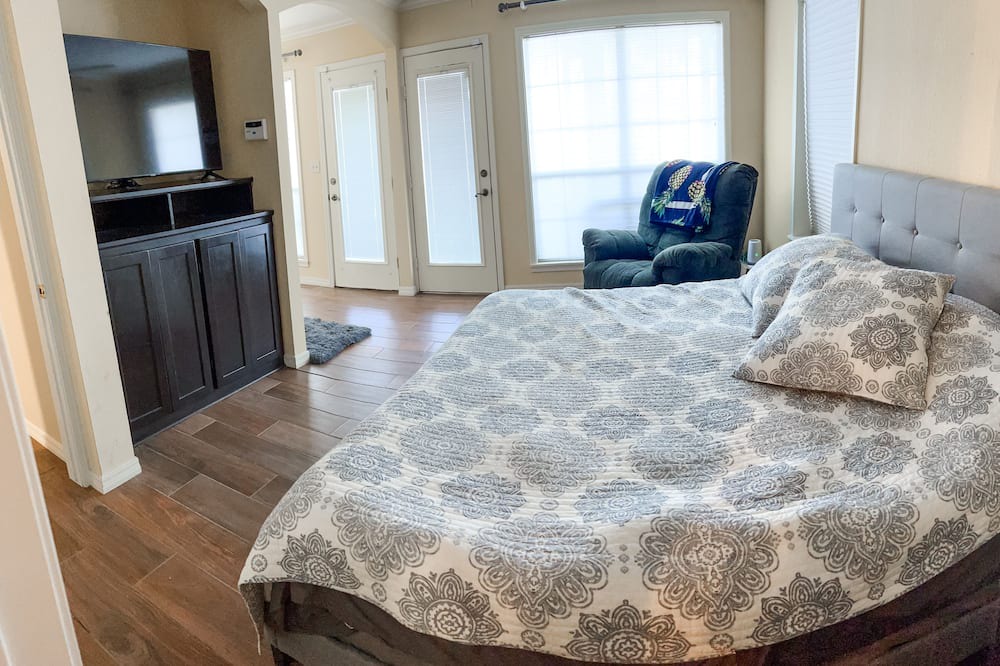 Photo of Bedroom in New Blaine