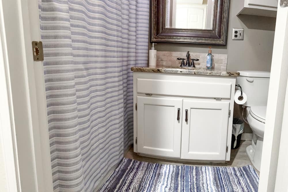 Photo of Bathroom in New Blaine