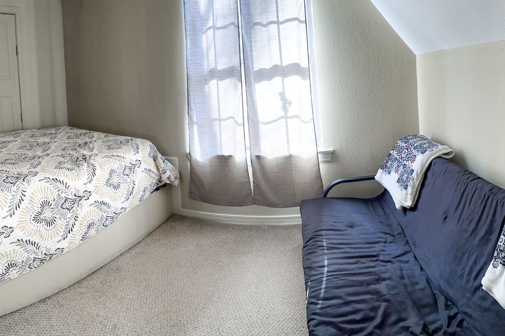 Photo of Bedroom in New Blaine