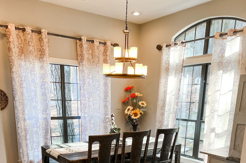 Photo of Kitchen in New Blaine