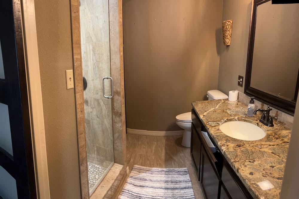 Photo of Bathroom in New Blaine