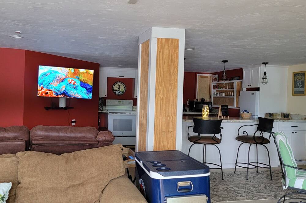 Photo of Livingroom in North Attleboro