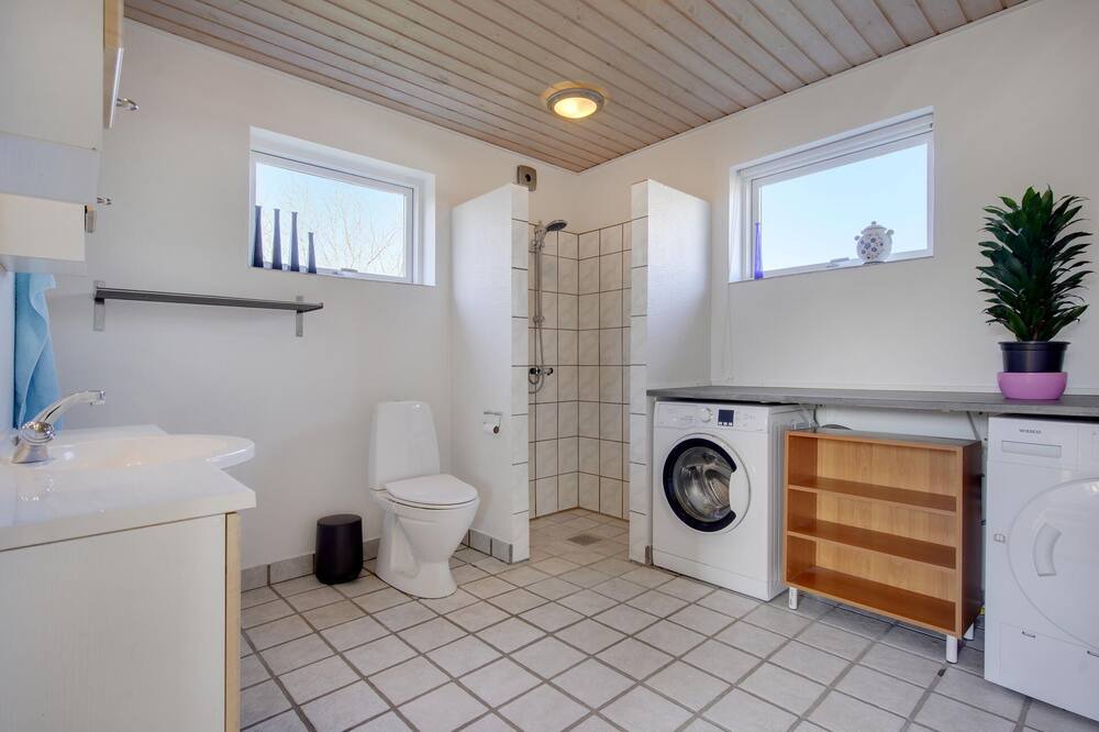 Photo of Bathroom in Grevinge