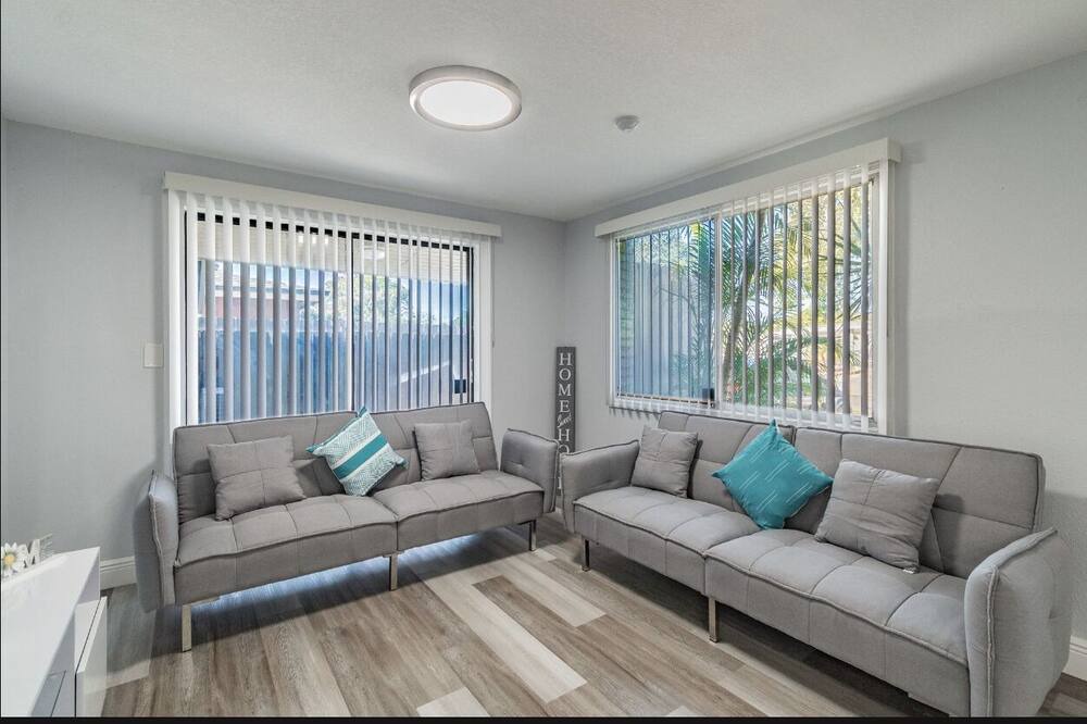Photo of Livingroom in Tampa