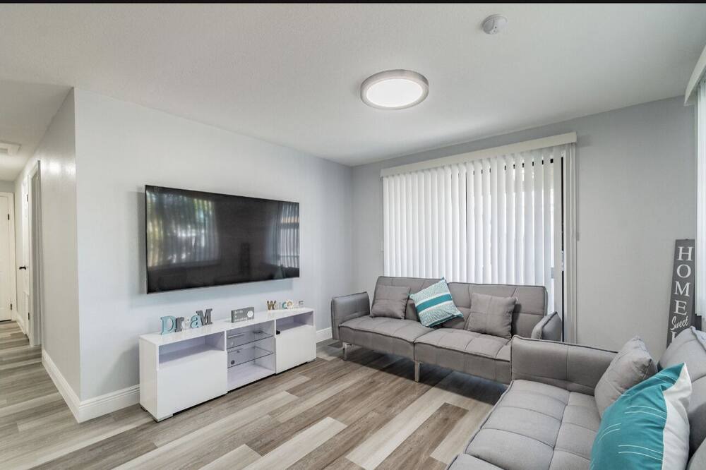 Photo of Livingroom in Tampa