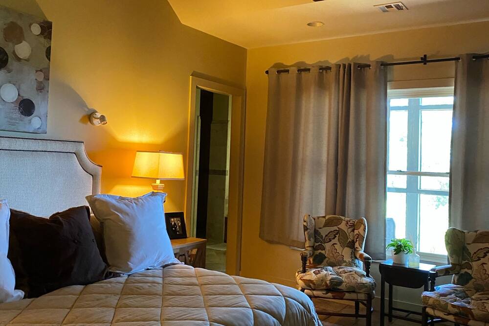 Photo of Bedroom in Proctor