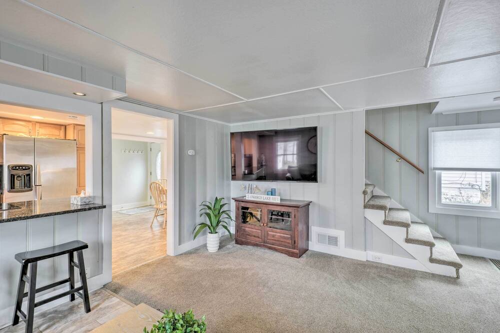 Photo of Bedroom in Town of Owasco