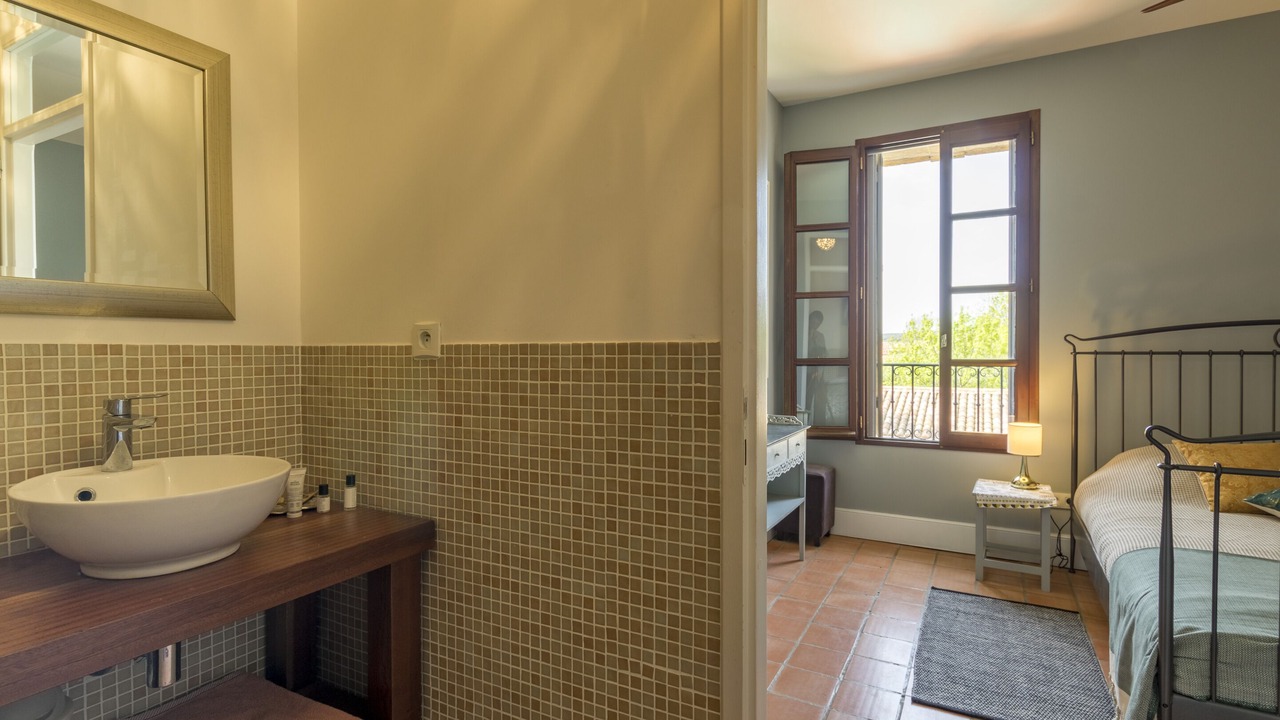 Photo of Bathroom in Neffies