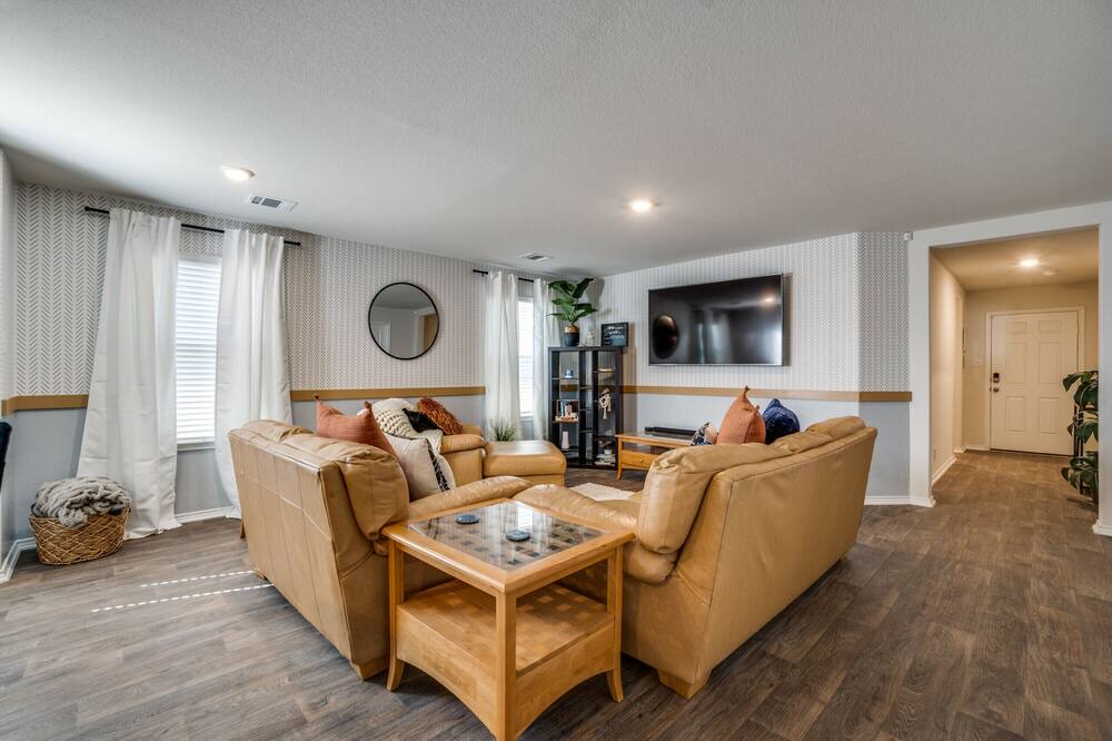 Photo of Livingroom in Medina Valley