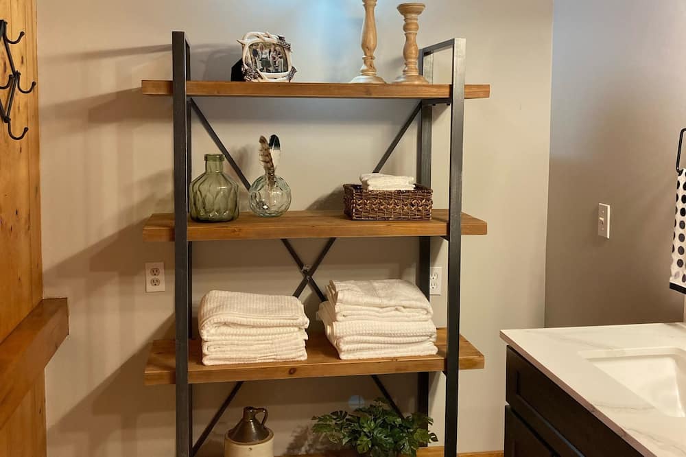 Photo of Bathroom in Geneseo