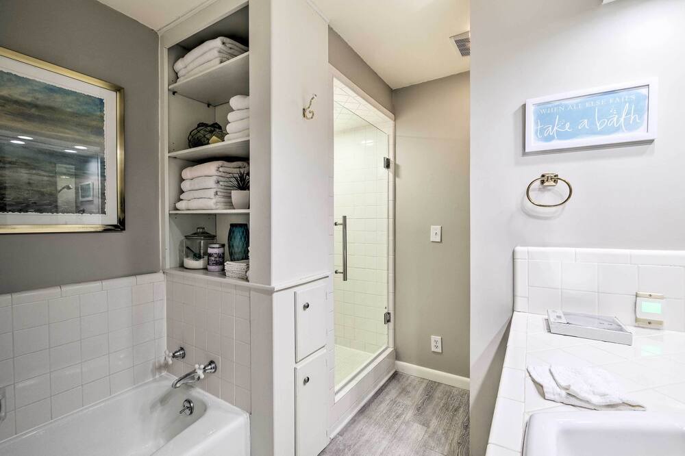 Photo of Bathroom in Eucha