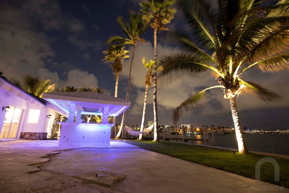 Photo of Patio Balcony in North Bay Village