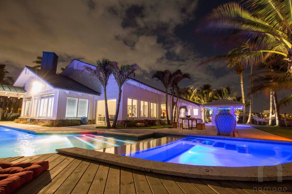 Photo of Outdoor in North Bay Village