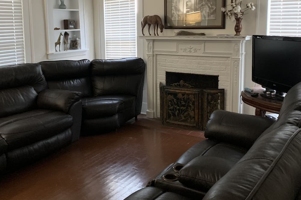 Photo of Livingroom in Batesville