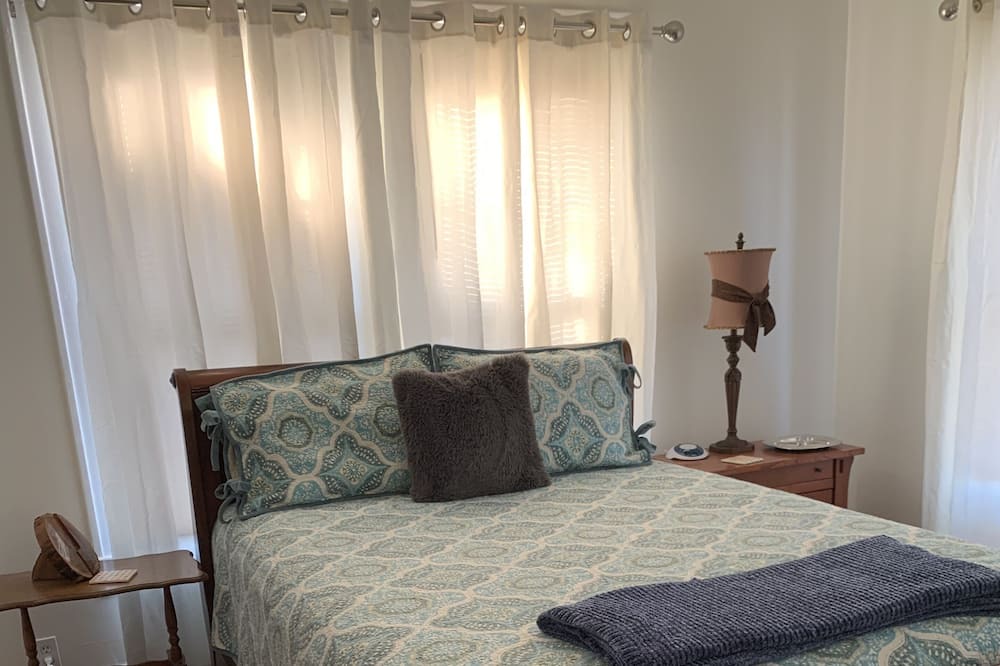 Photo of Bedroom in Batesville