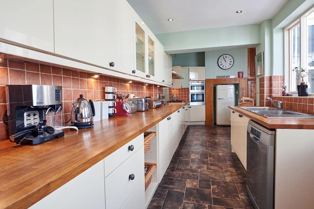Photo of Kitchen in Kessingland