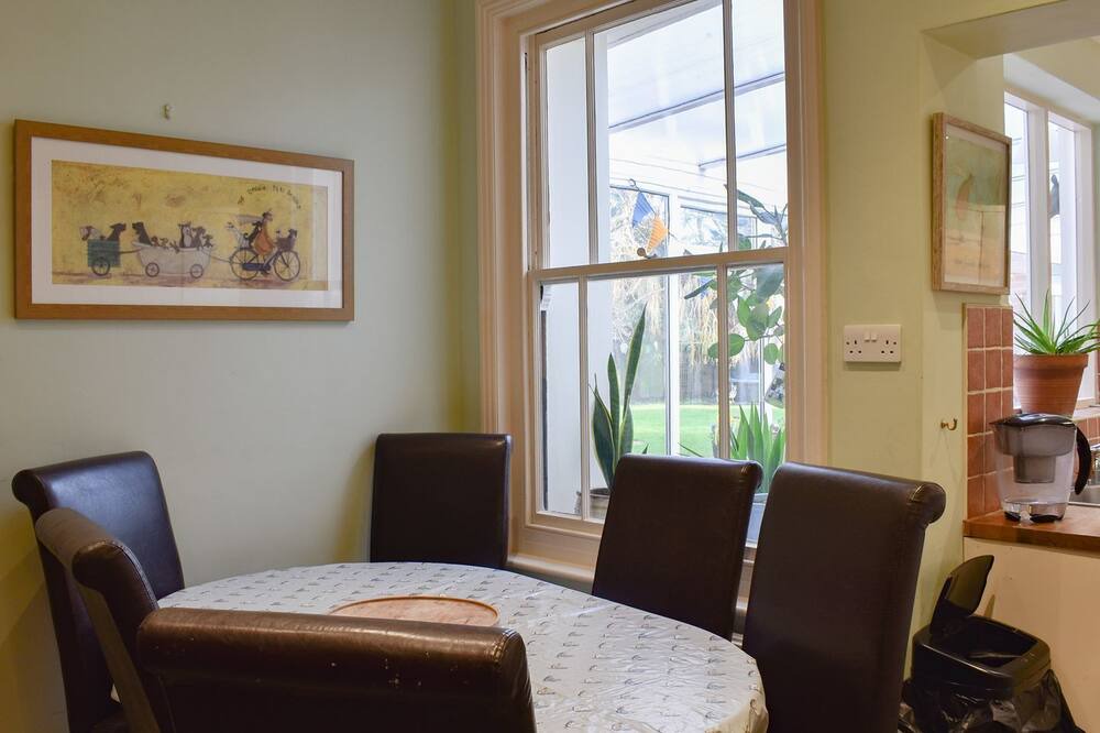 Photo of Kitchen in Kessingland