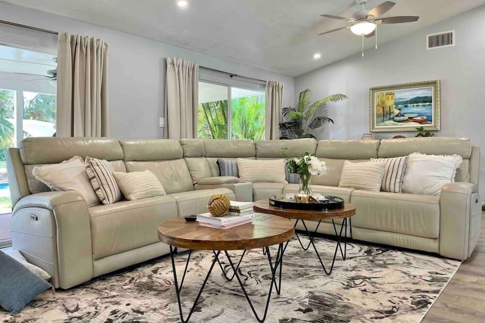 Photo of Others in Palm Beach Country Estates