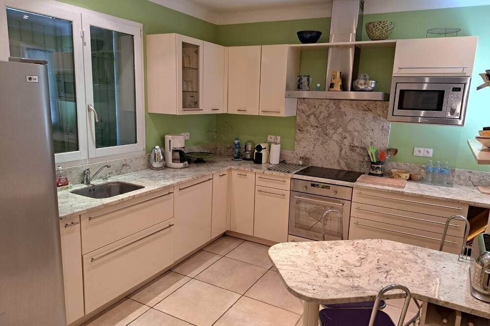 Photo of Kitchen in Saint-Victor-des-Oules