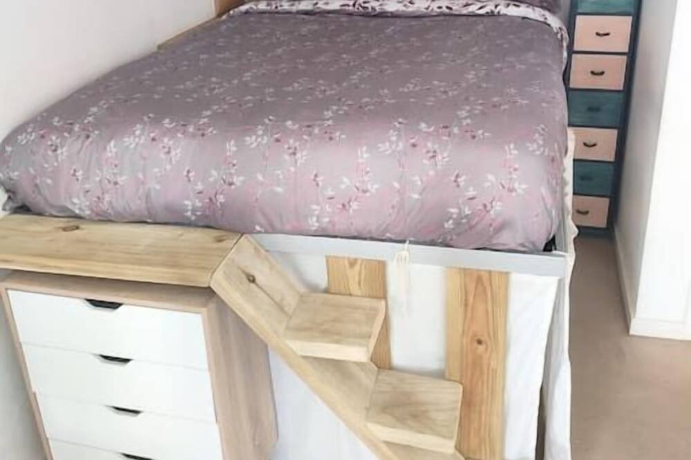 Photo of Others in Reigate