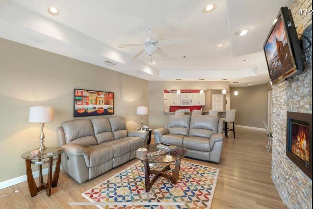 Photo of Livingroom in Lake Ozark