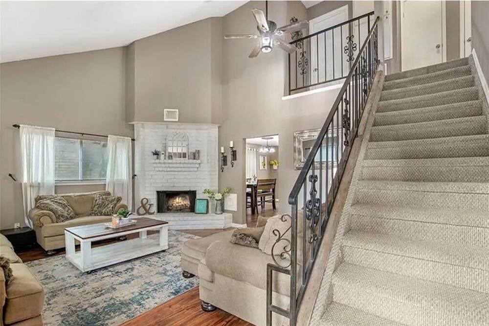Photo of Bedroom in Huffman