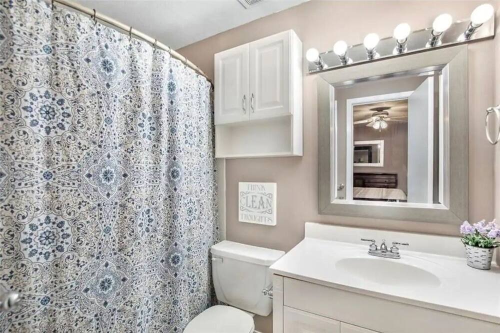 Photo of Bathroom in Huffman