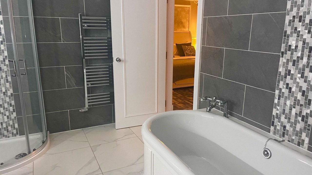 Photo of Bathroom in Lockerbie