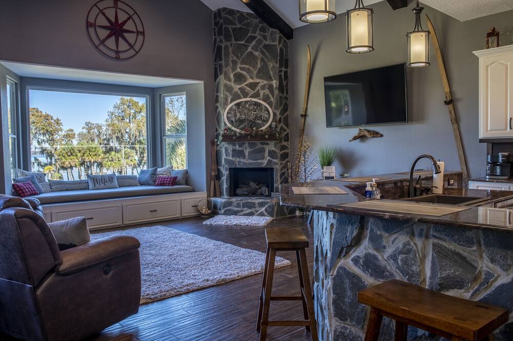 Photo of Livingroom in Thonotosassa