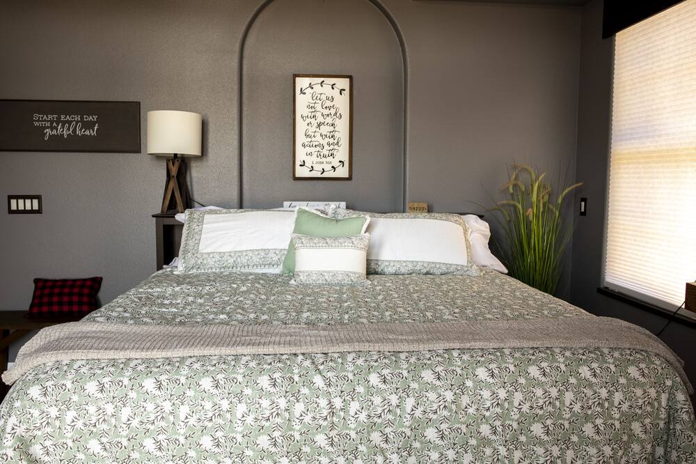 Photo of Bedroom in Thonotosassa