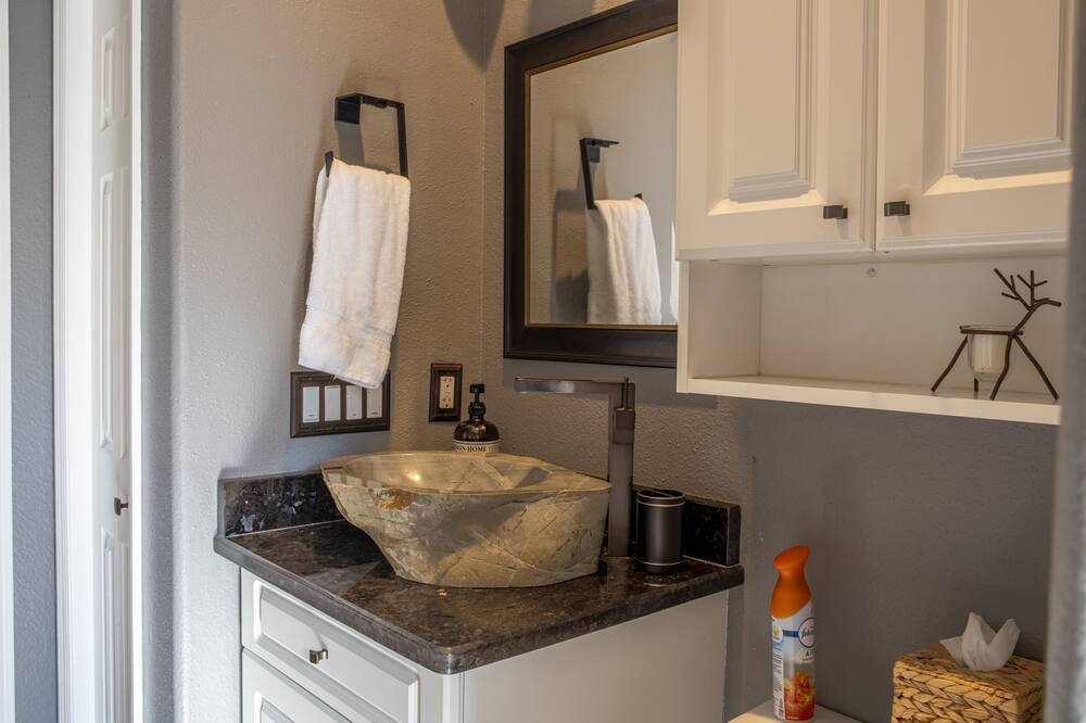 Photo of Bathroom in Thonotosassa