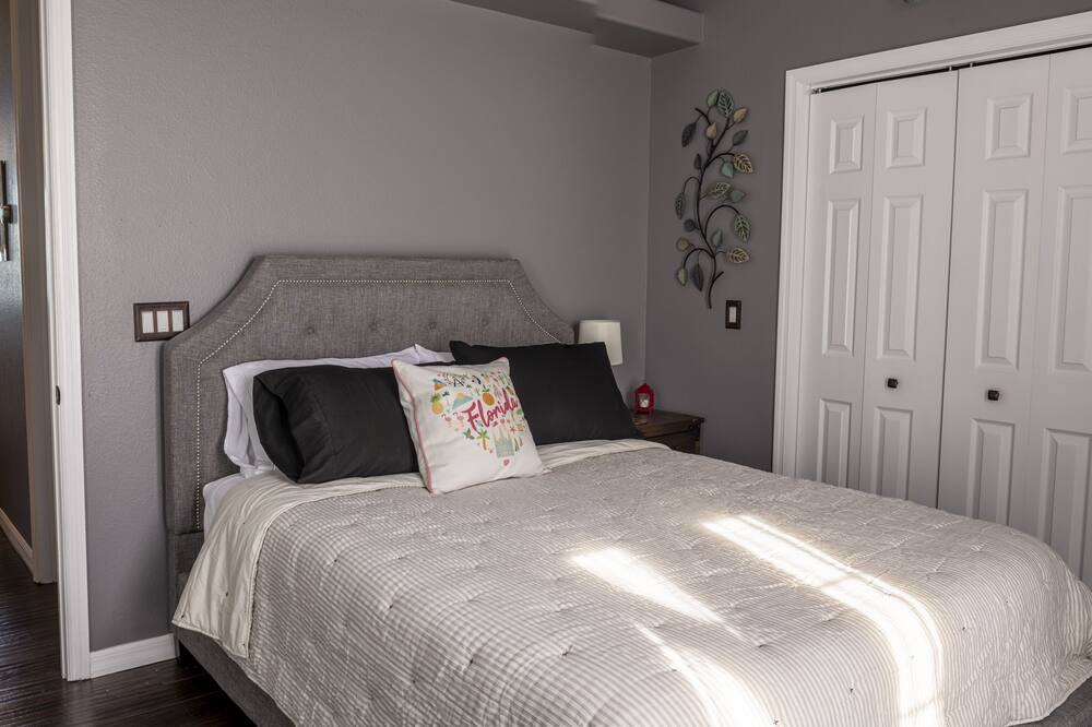 Photo of Bedroom in Thonotosassa